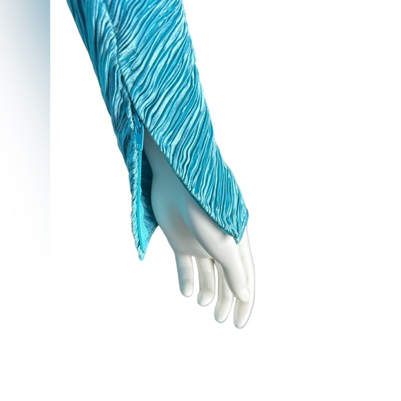 Mary McFadden Couture Long-sleeve Turquoise Pleated Accordion Gown - Picture 6 of 15